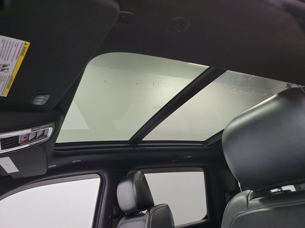 Used 2019 RAM 1500 Sport w/ Level 2 Equipment Group AWD/4WD image 2
