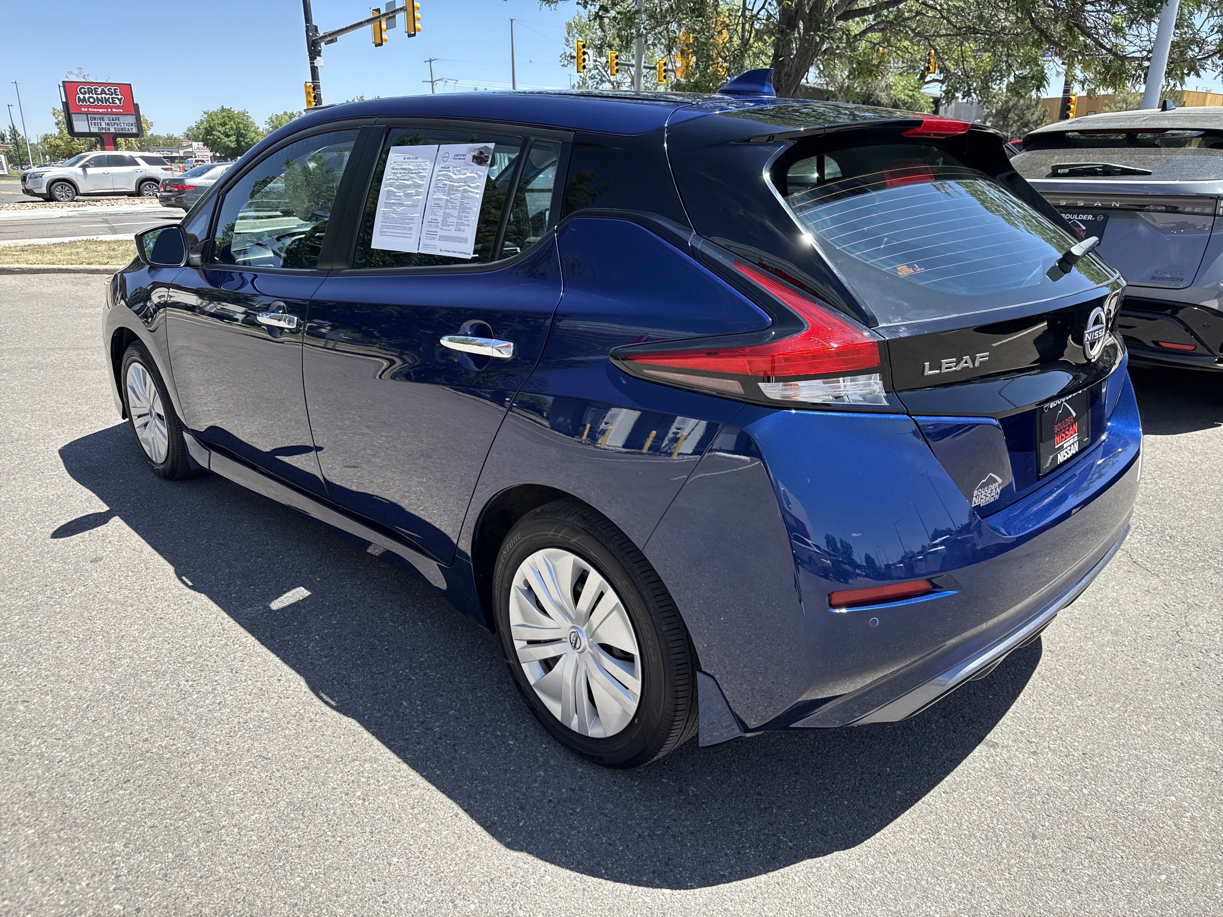 Certified 2025 Nissan Leaf S FWD image 5