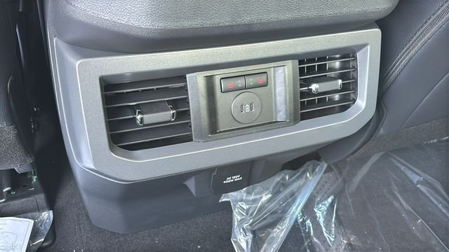 New 2027 Ford F350 4x4 Crew Cab Super Duty image 7