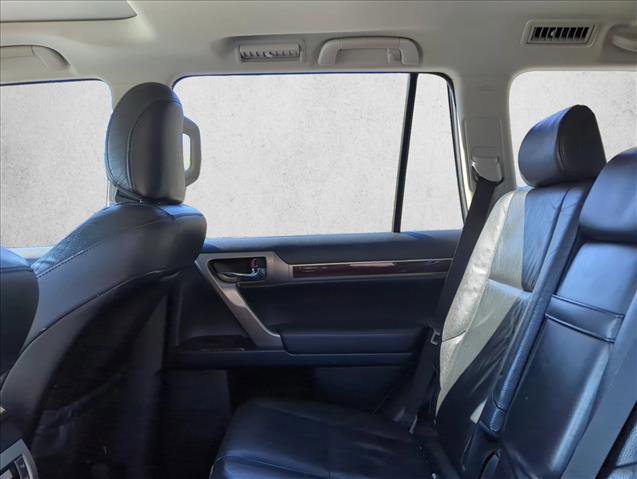 Used 2014 Lexus GX 460 image 16