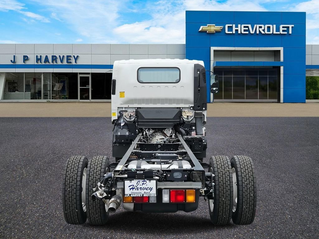 New 2025 Chevrolet Low Cab Forward RWD image 4