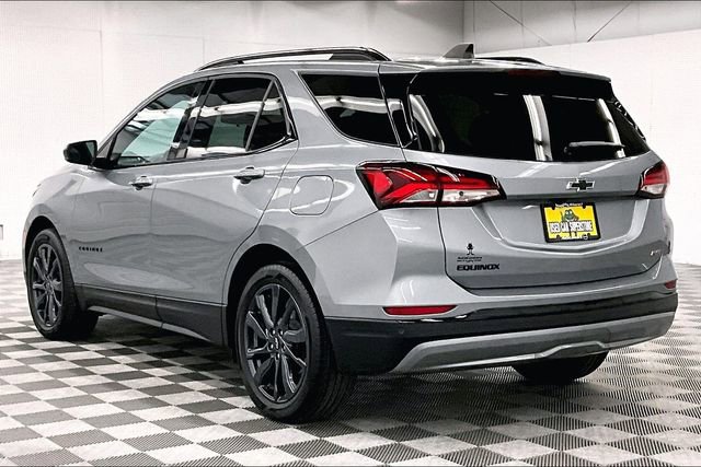 Used 2024 Chevrolet Equinox RS image 3