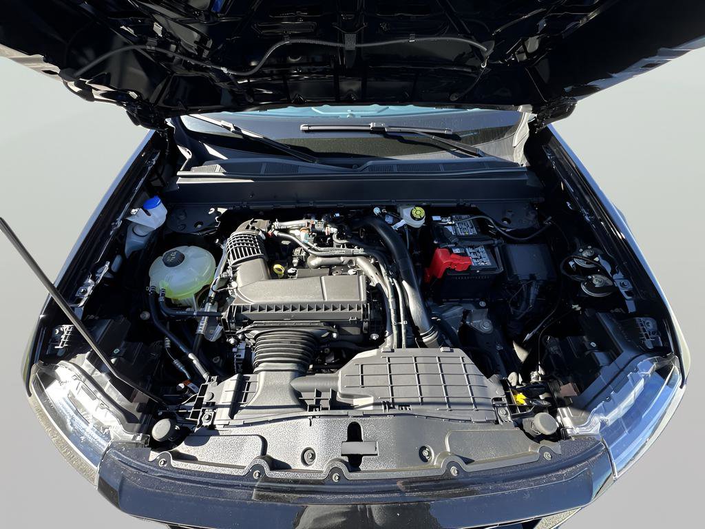 New 2025 Ford Maverick Lariat w/ Black Appearance Package image 18