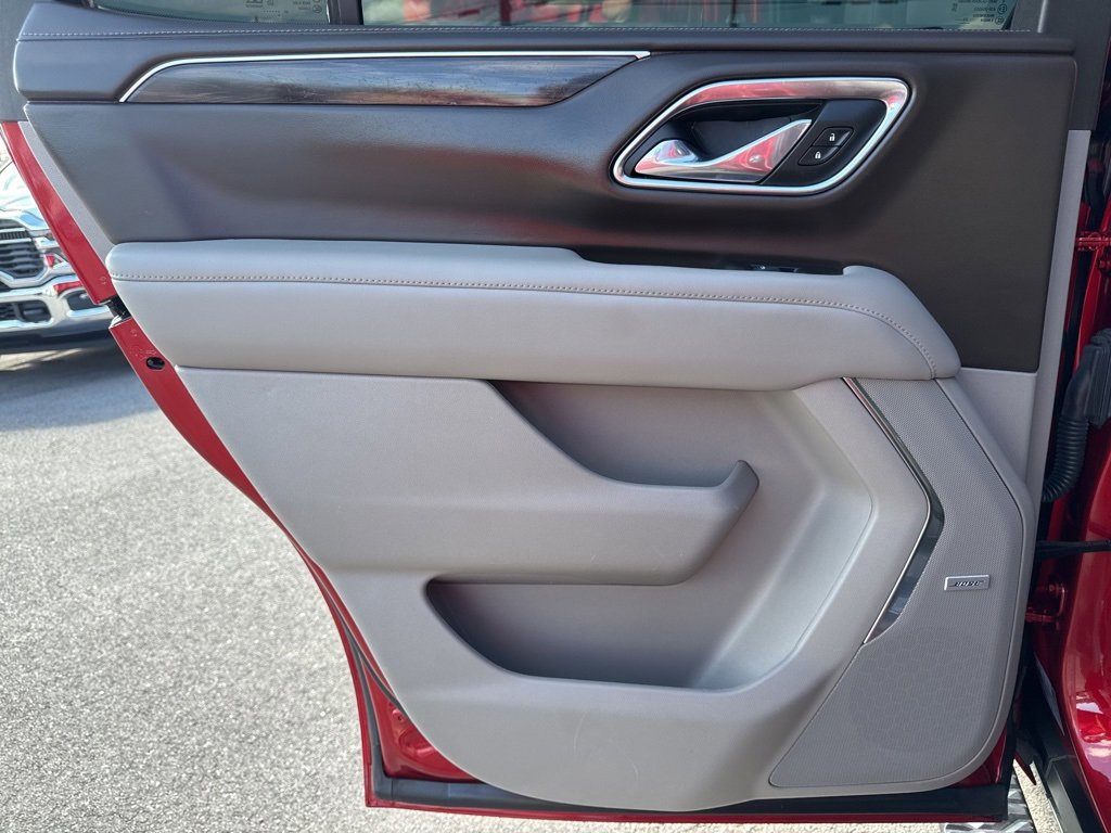 Used 2023 Chevrolet Tahoe Z71 w/ Luxury Package image 23