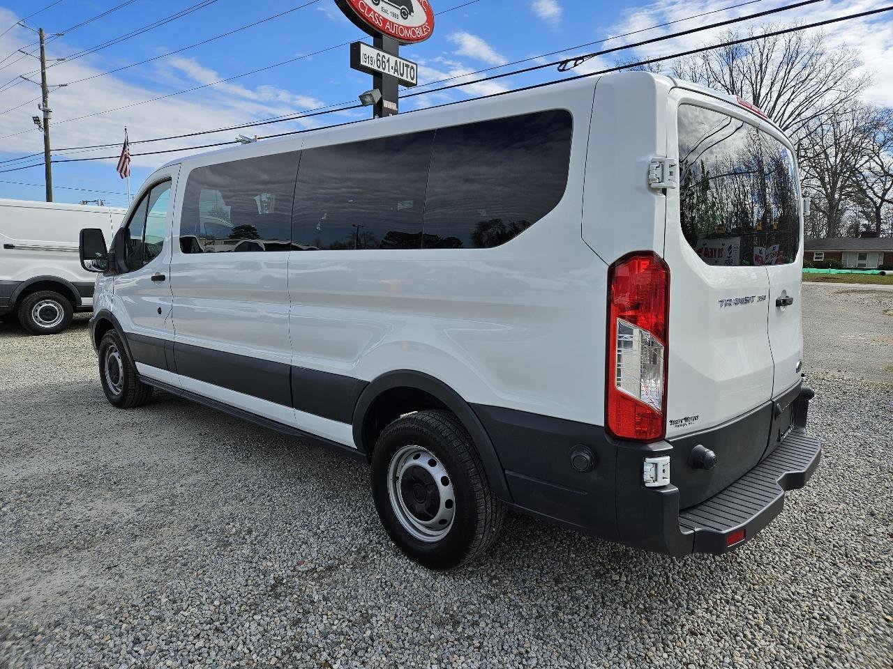 Used 2018 Ford Transit 350 XL image 3