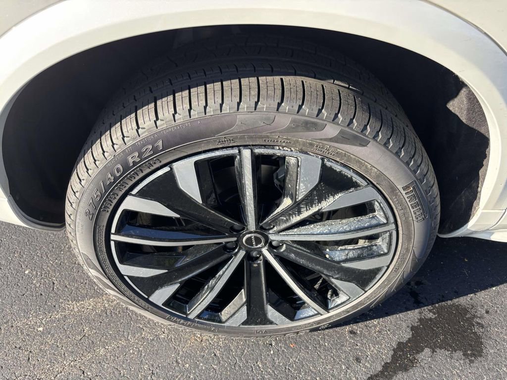 New 2026 Volvo XC90 B6 Plus image 10