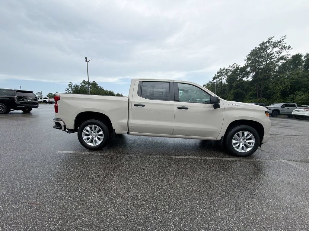 New 2026 Chevrolet Silverado 1500 Custom RWD image 3