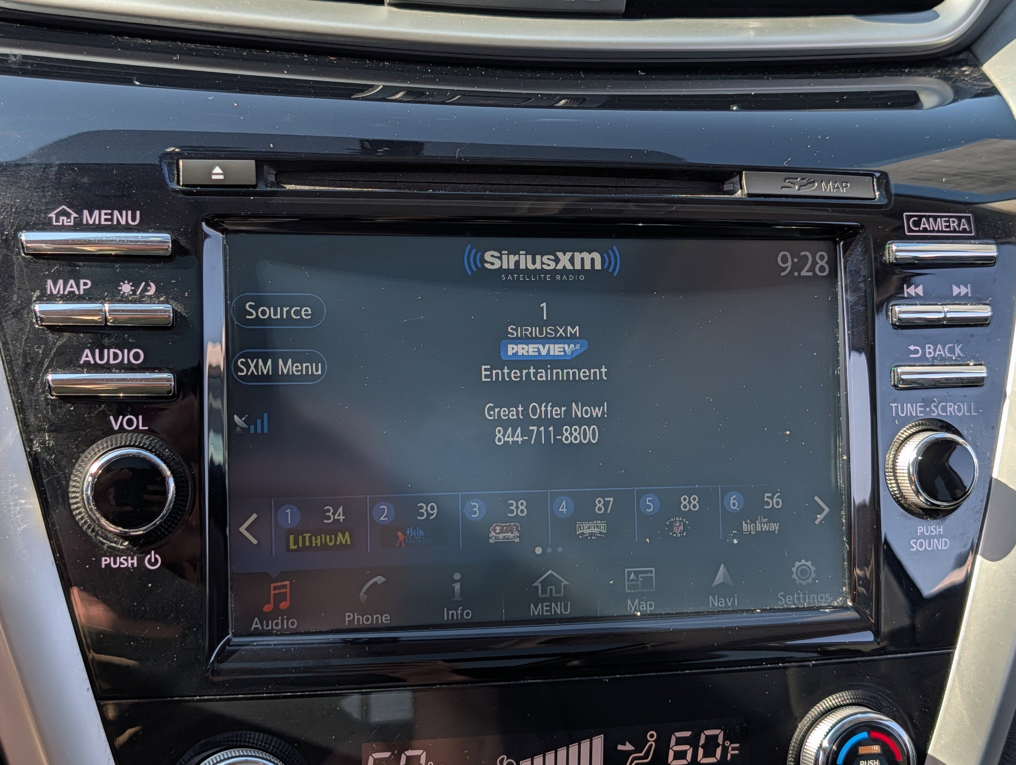 Used 2018 Nissan Murano SL w/ Moonroof Package AWD/4WD image 22