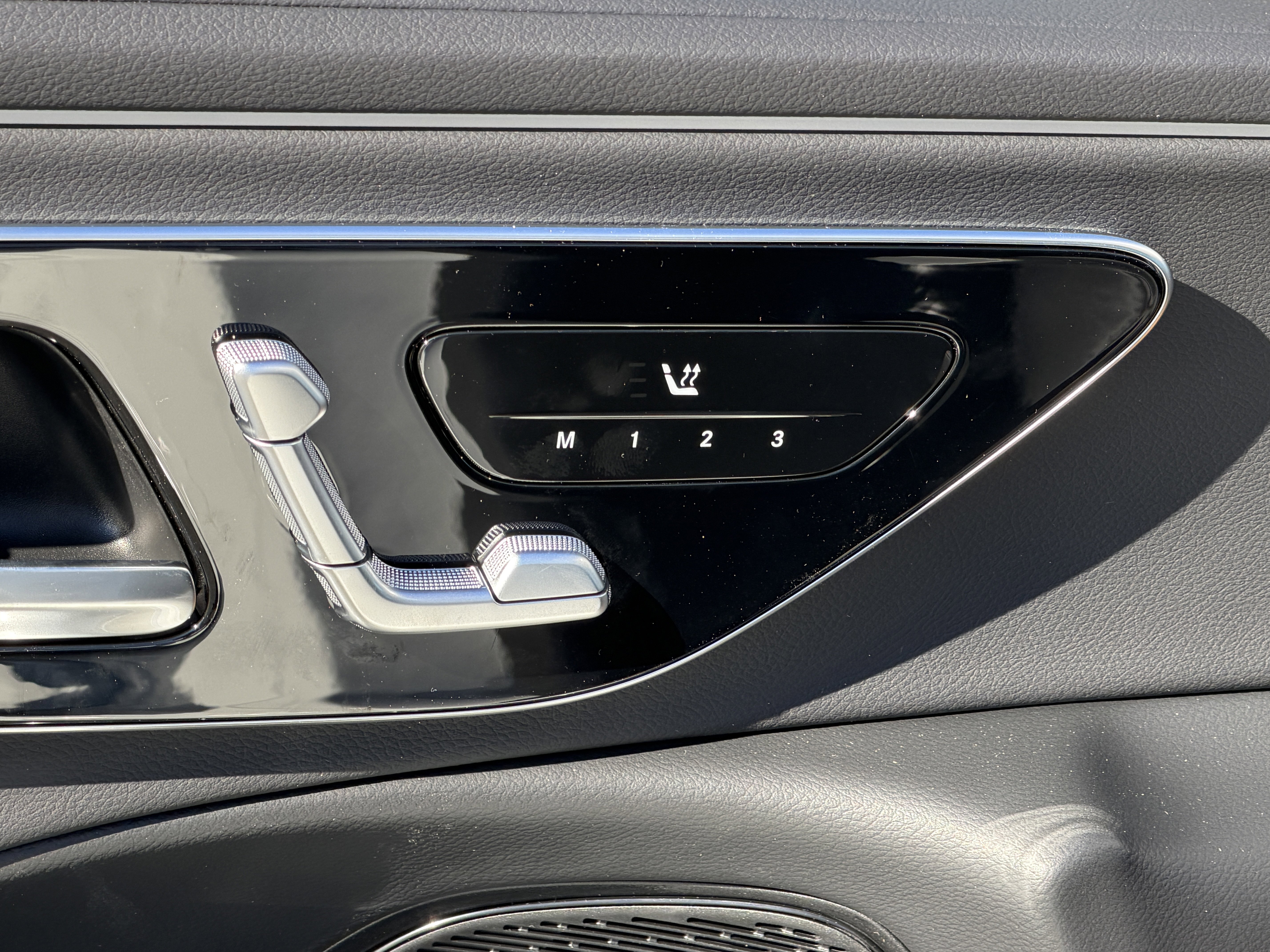 New 2026 Mercedes-Benz E 350 4MATIC Sedan image 17