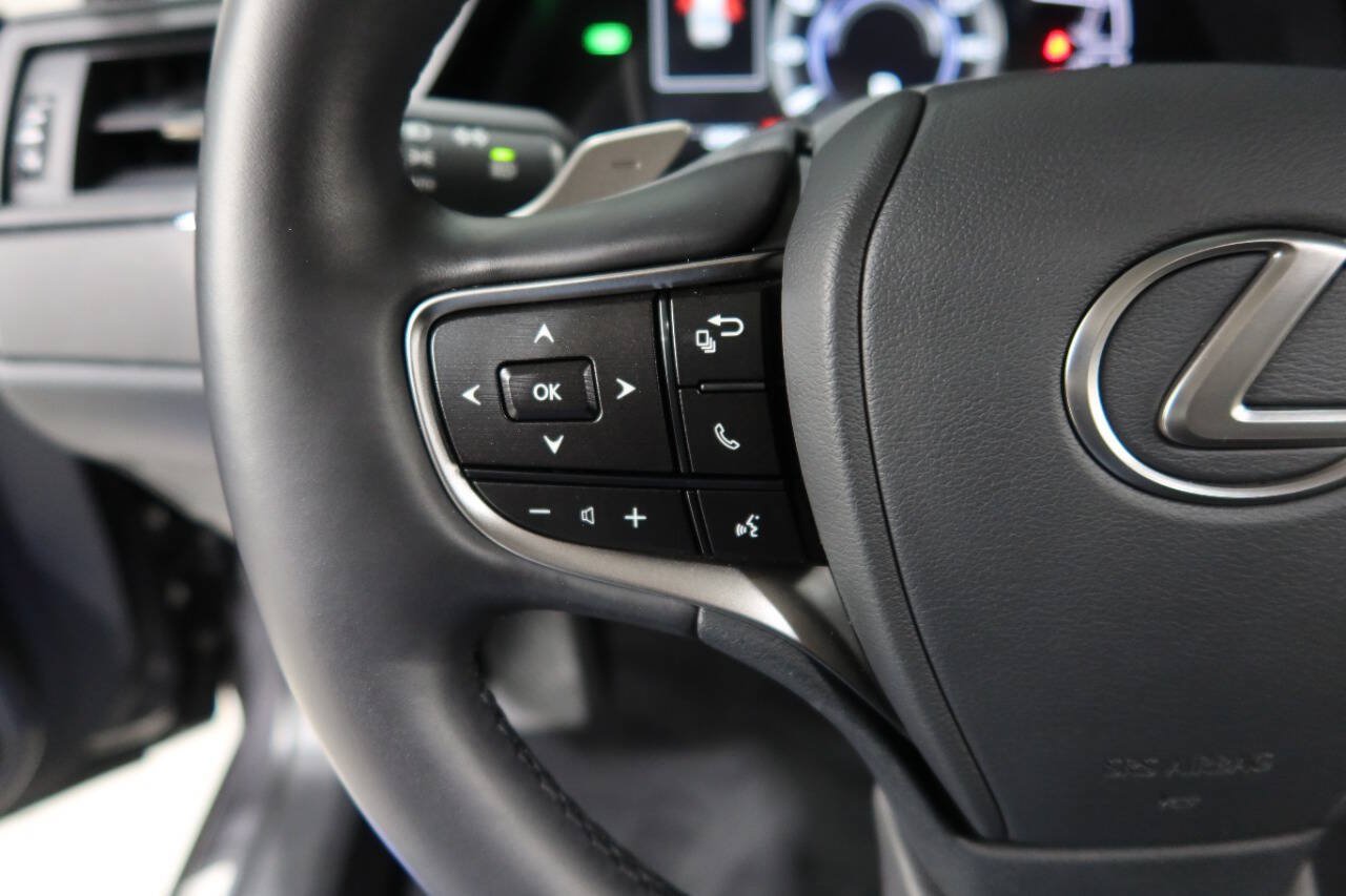 Used 2025 Lexus ES 300h F Sport w/ Accessory Package (Z2) FWD image 34