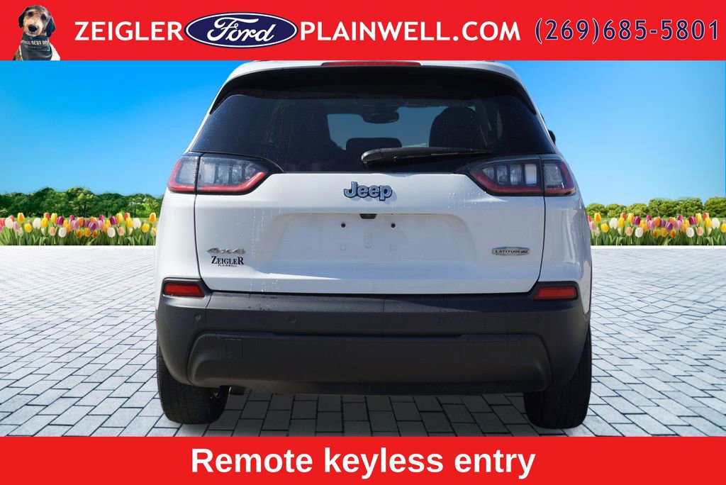 Used 2021 Jeep Cherokee Latitude Plus AWD/4WD image 4