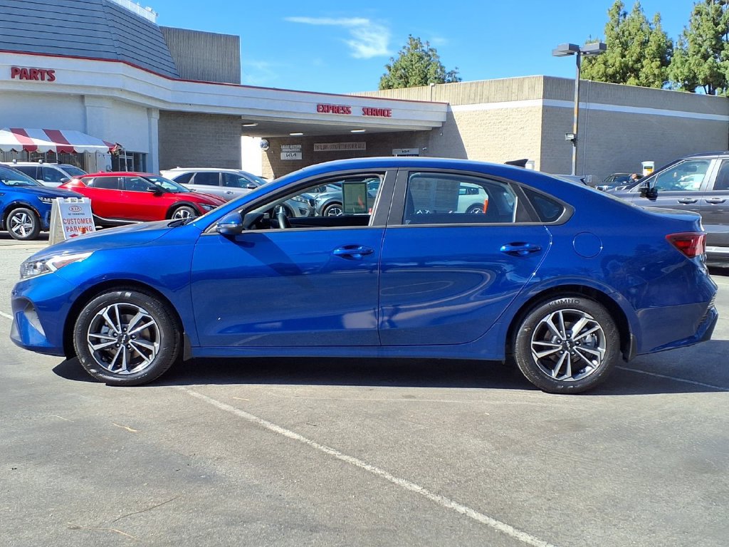Certified 2024 Kia Forte LXS w/ LXS Technology Package FWD image 2
