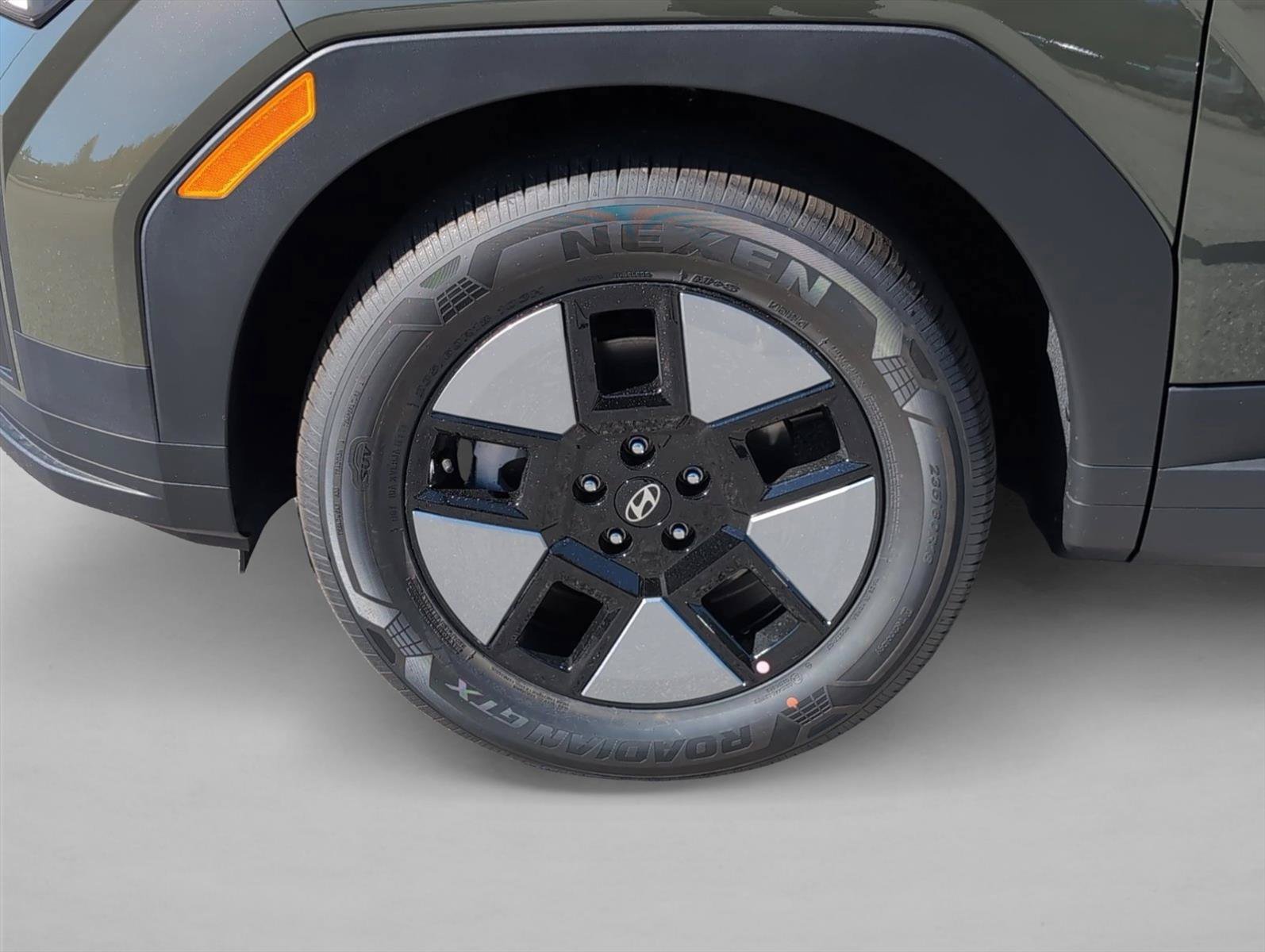 New 2026 Hyundai Santa Fe SEL FWD image 10