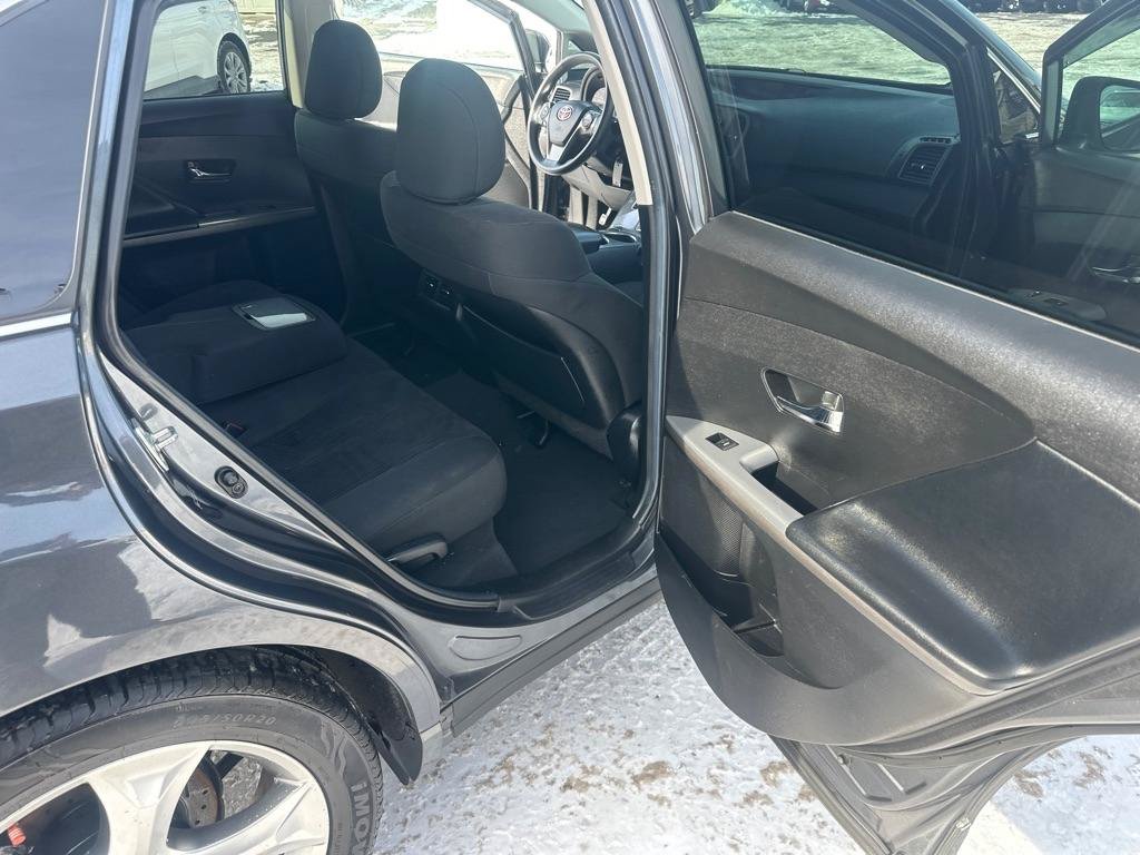 Used 2013 Toyota Venza LE AWD/4WD image 28
