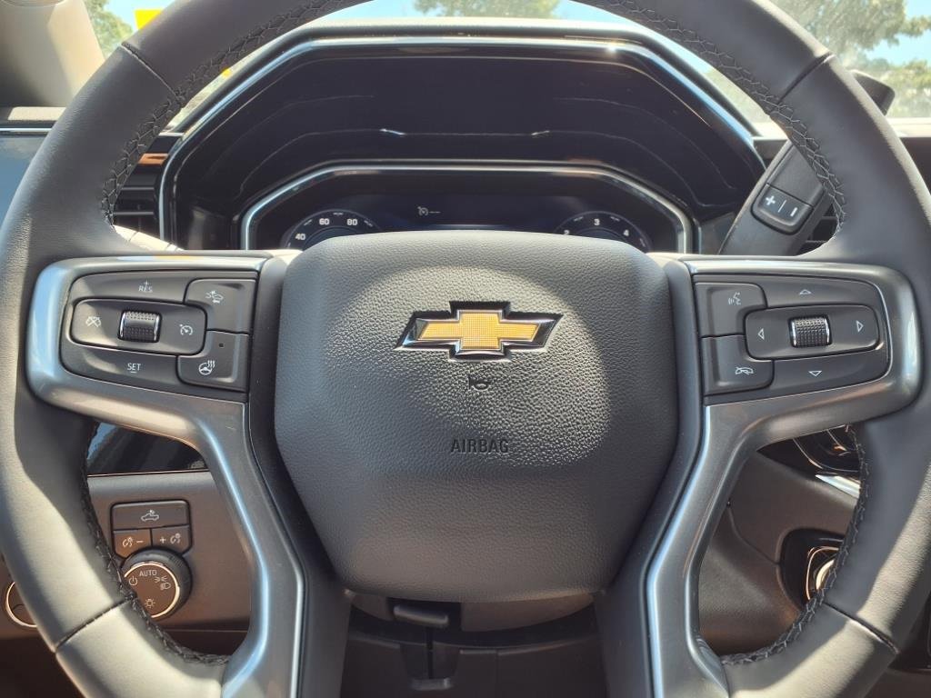 Used 2025 Chevrolet Silverado 1500 LT image 21