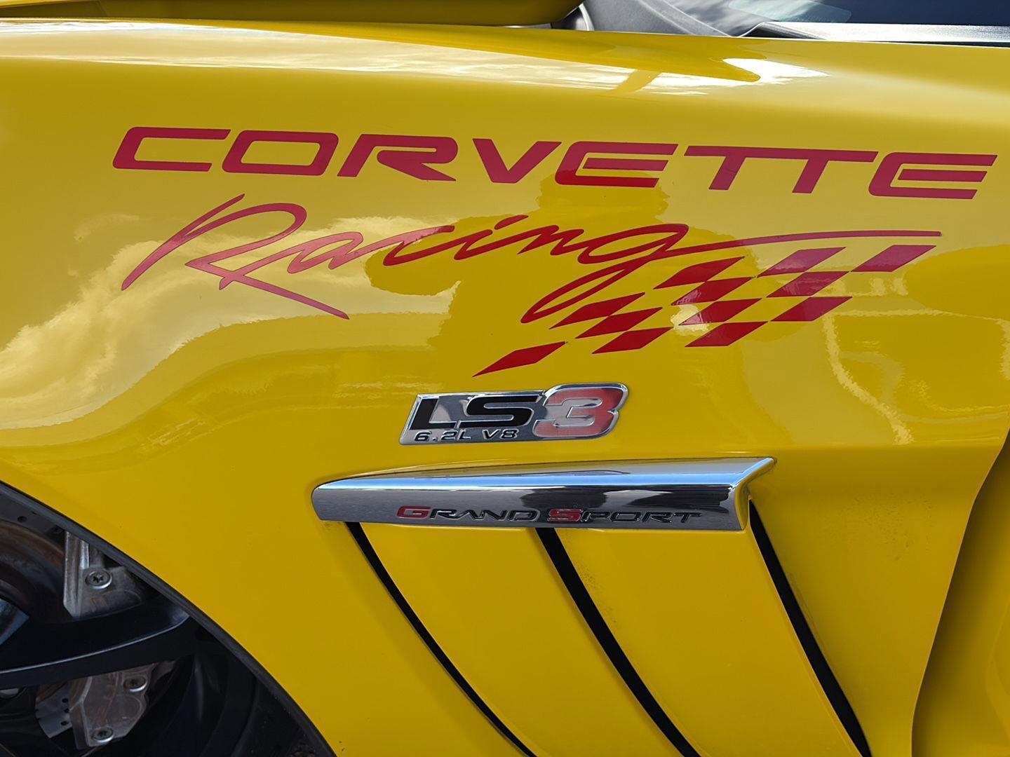 Used 2013 Chevrolet Corvette Grand Sport image 12