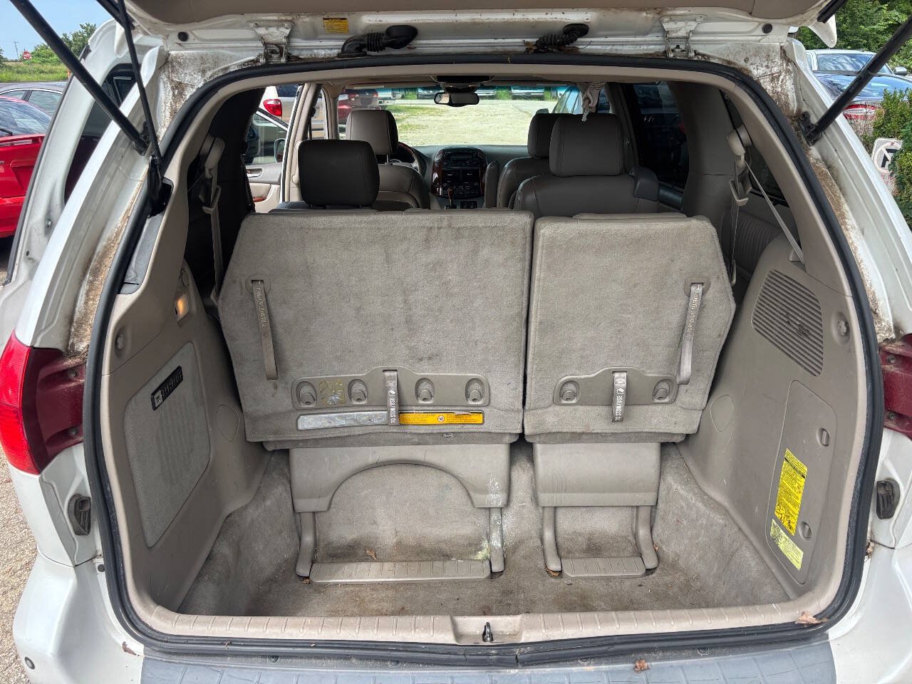 Used 2004 Toyota Sienna XLE FWD image 14