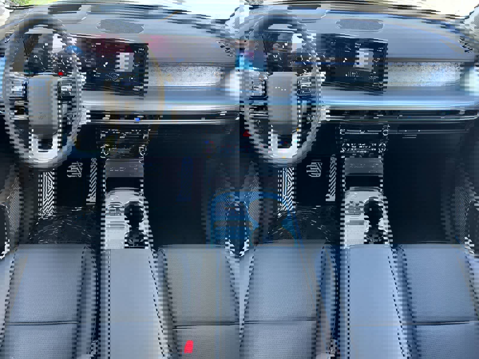 New 2026 Hyundai Ioniq 9 Calligraphy video 3