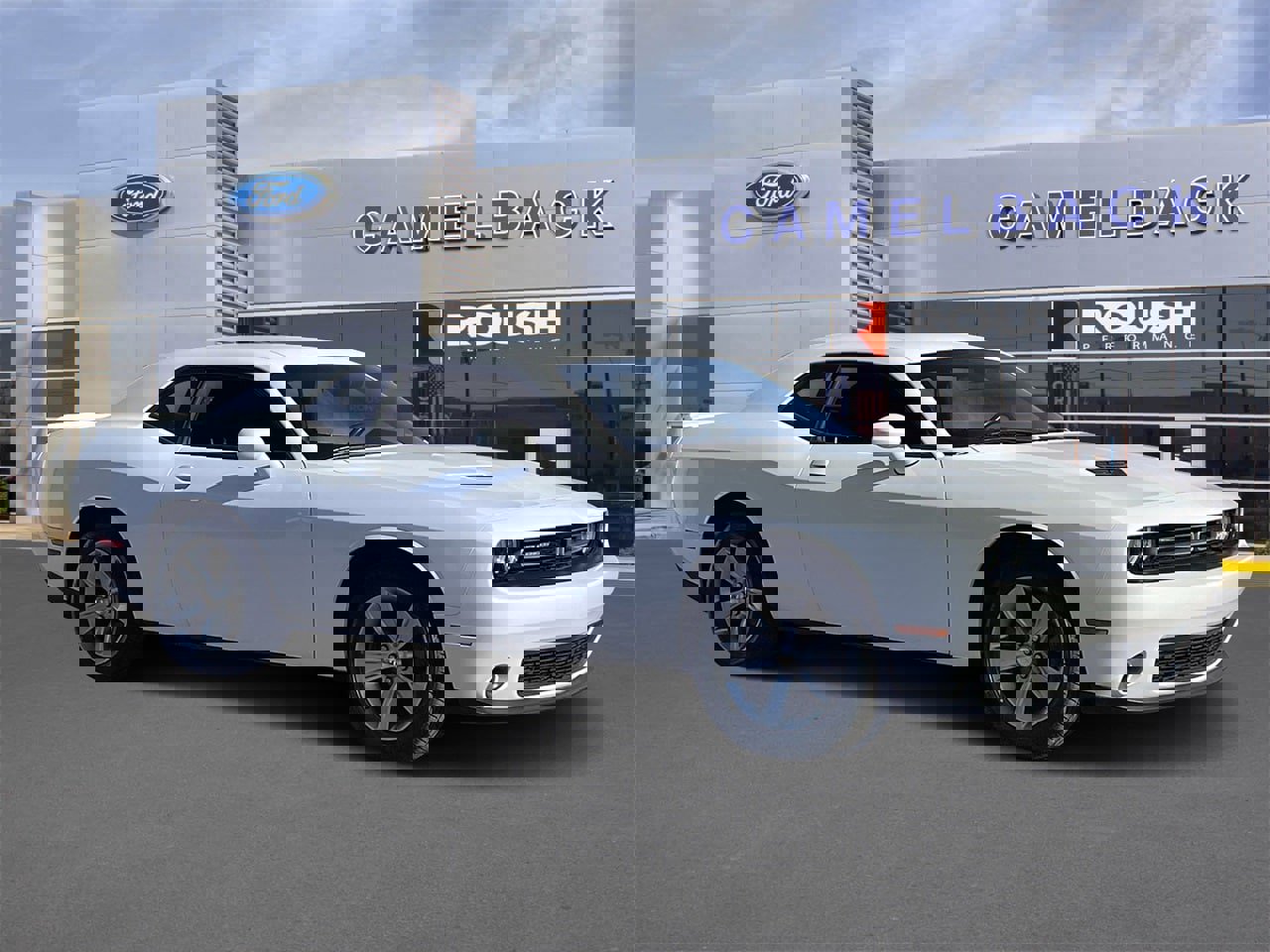 Used 2019 Dodge Challenger SXT image 7