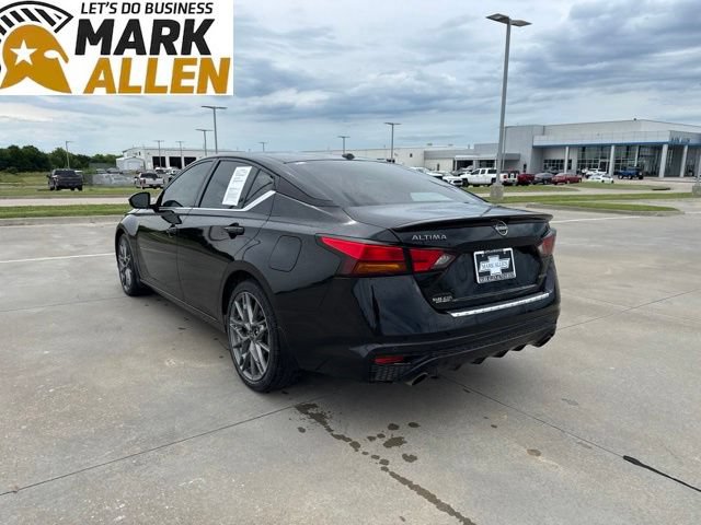 Used 2023 Nissan Altima 2.0 SR FWD image 4
