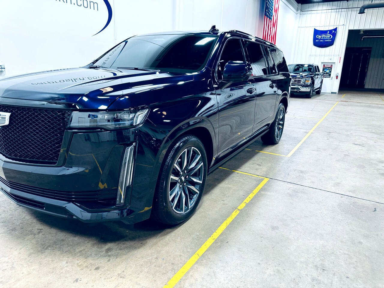 Used 2024 Cadillac Escalade ESV Sport Platinum image 19