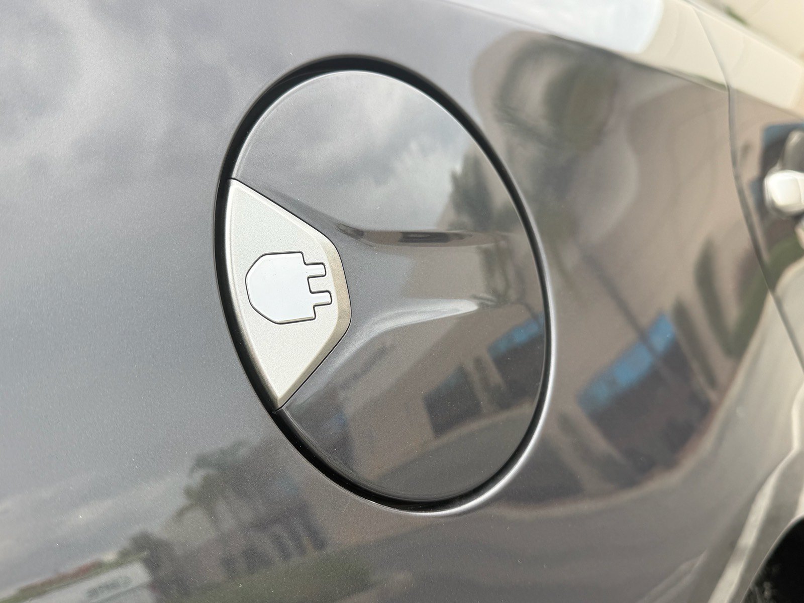 Used 2015 Toyota Prius Prime Plug-In Hybrid FWD image 14