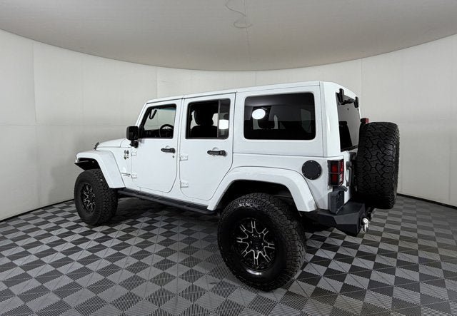 Used 2012 Jeep Wrangler Unlimited Sahara AWD/4WD image 3