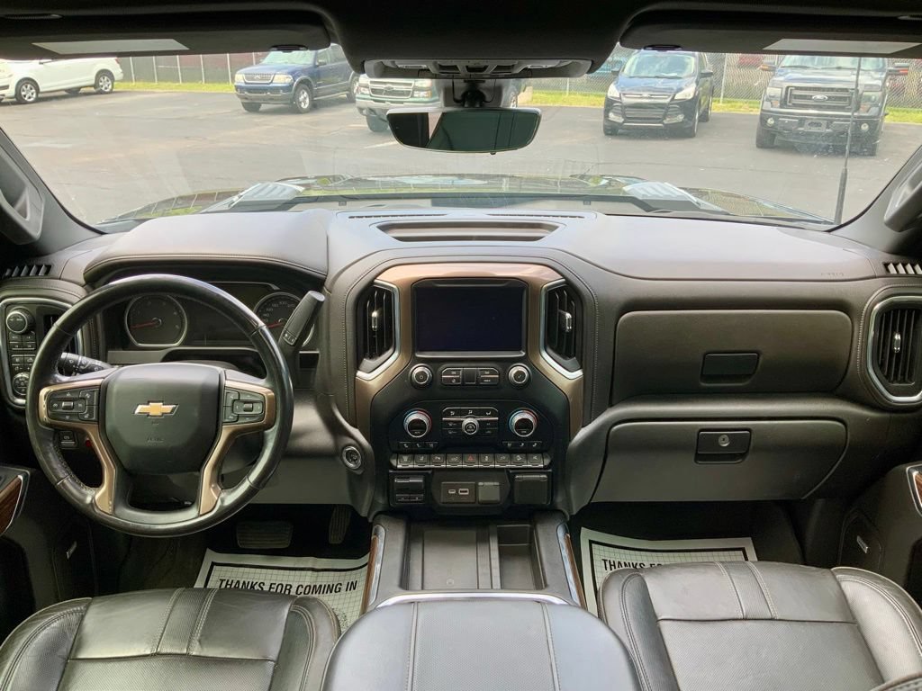 Used 2023 Chevrolet Silverado 2500 High Country w/ Z71 Off-Road Package AWD/4WD image 17