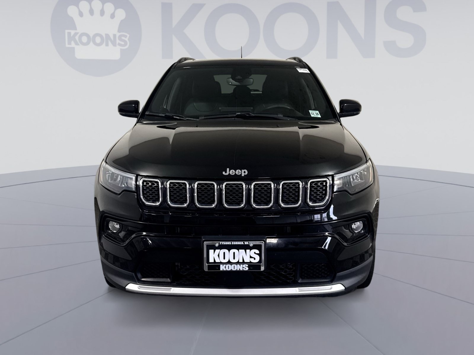 Used 2023 Jeep Compass Limited w/ Sun and Sound Group AWD/4WD image 11