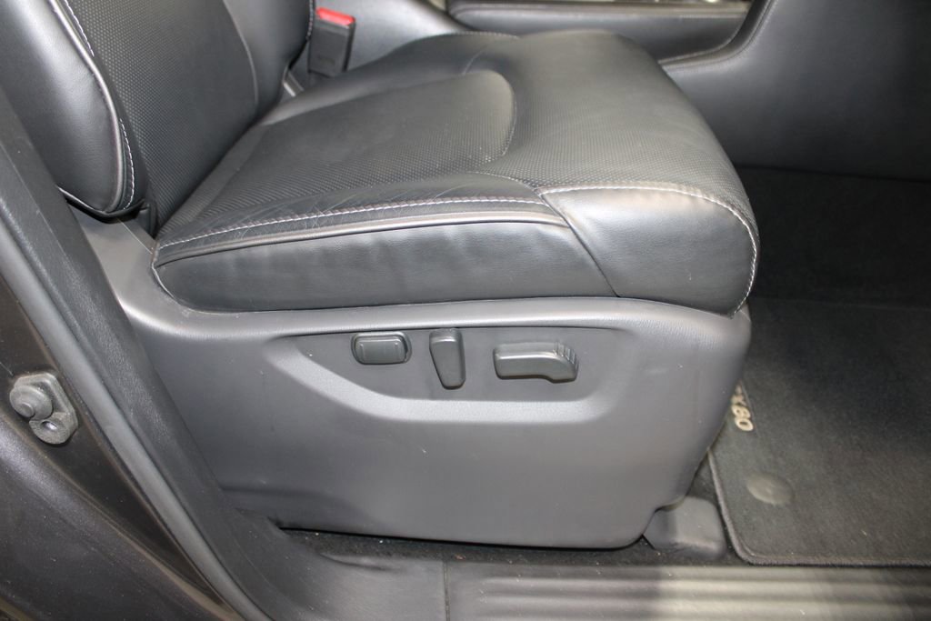 Used 2024 INFINITI QX80 Luxe image 24