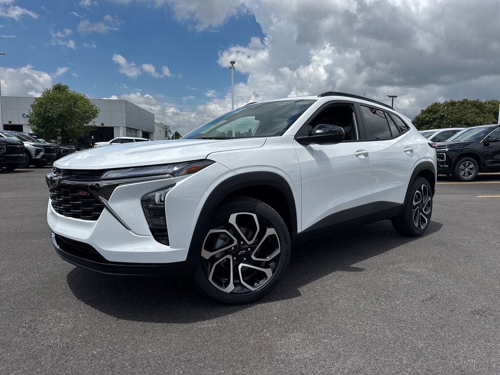 New 2026 Chevrolet Trax RS w/ Sunroof Package