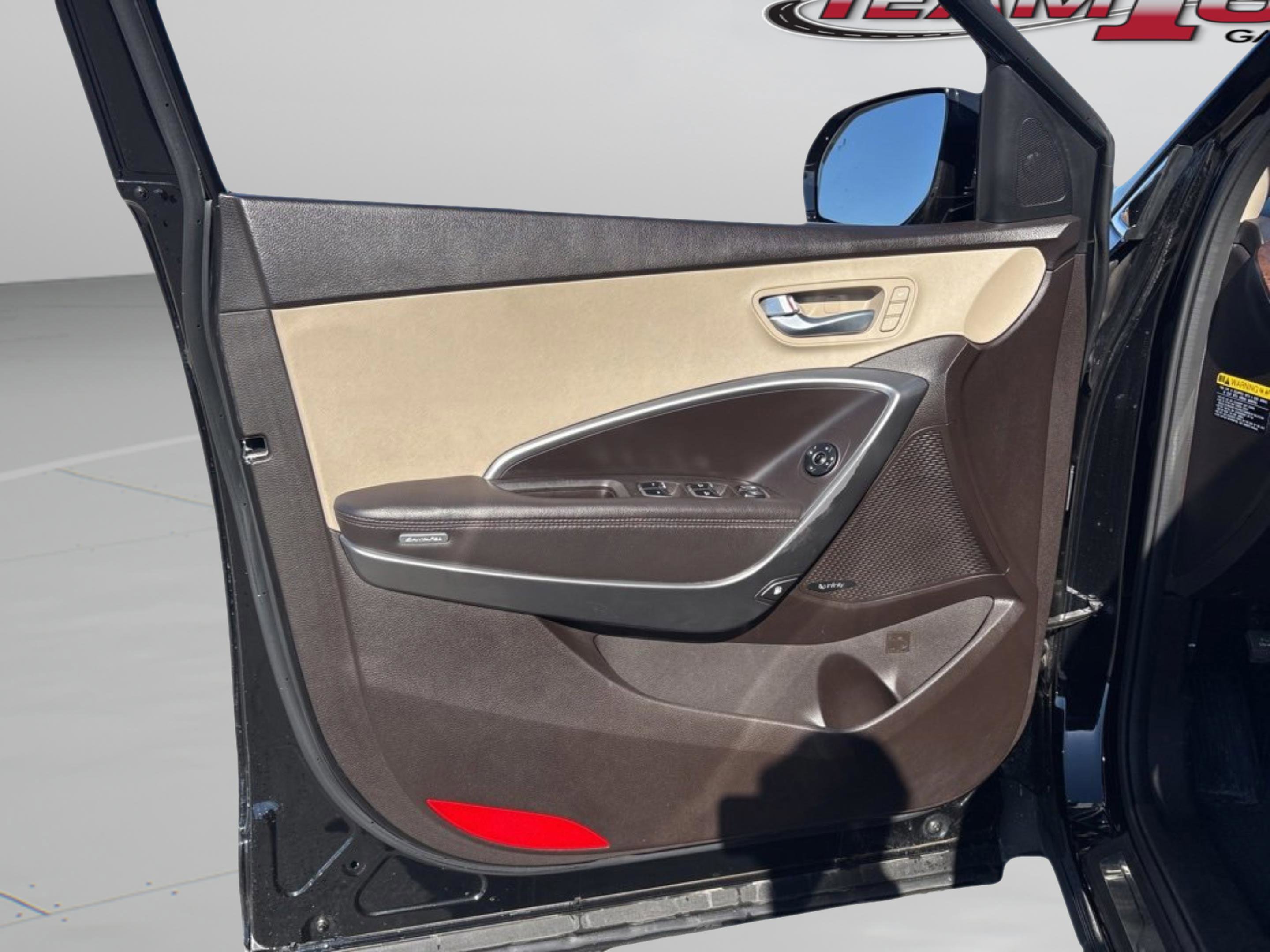 Used 2018 Hyundai Santa Fe SE image 39