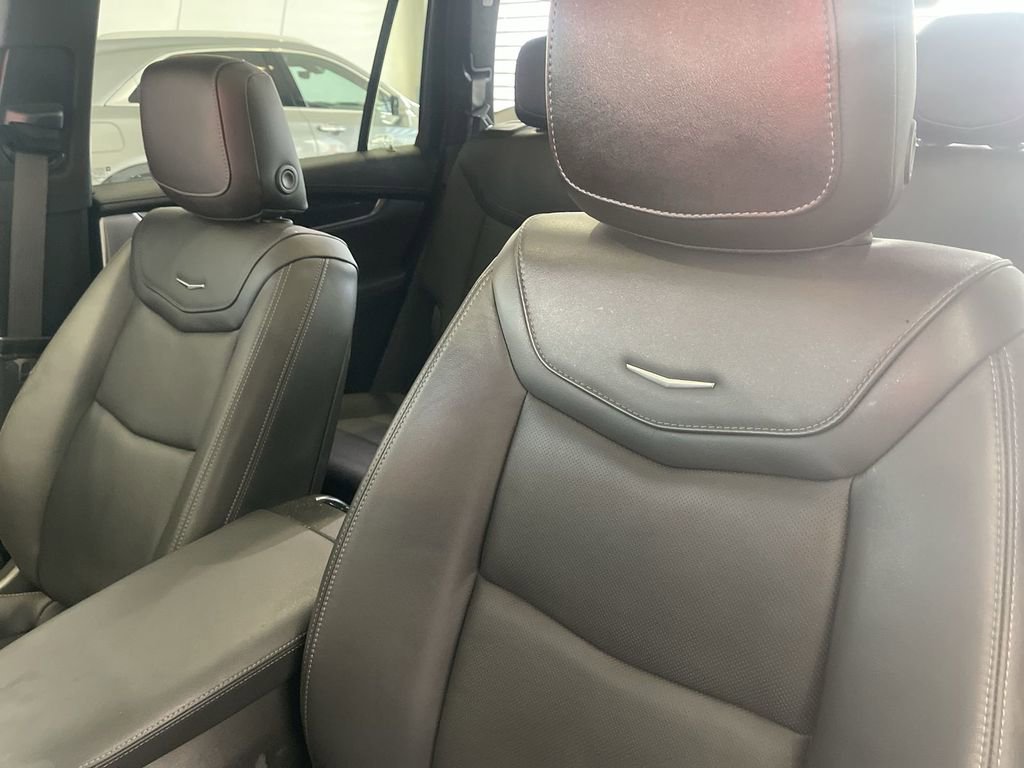 Certified 2024 Cadillac XT6 Premium Luxury w/ LPO, Floor Liner Package image 9
