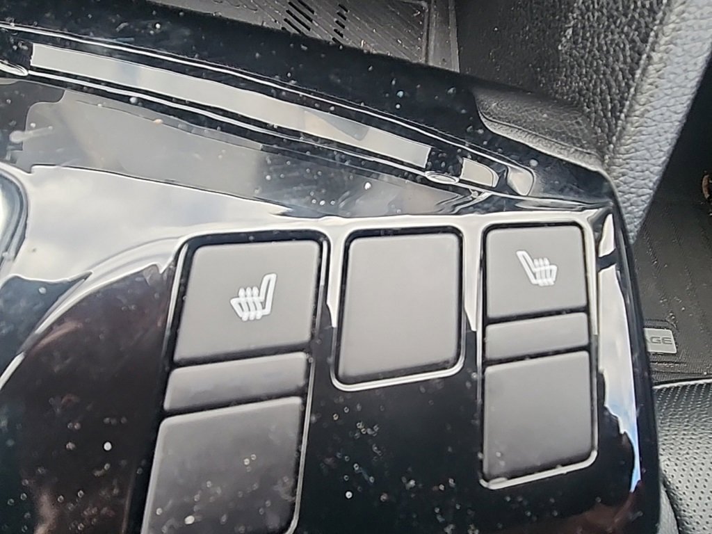 Used 2024 Kia Sportage EX image 8