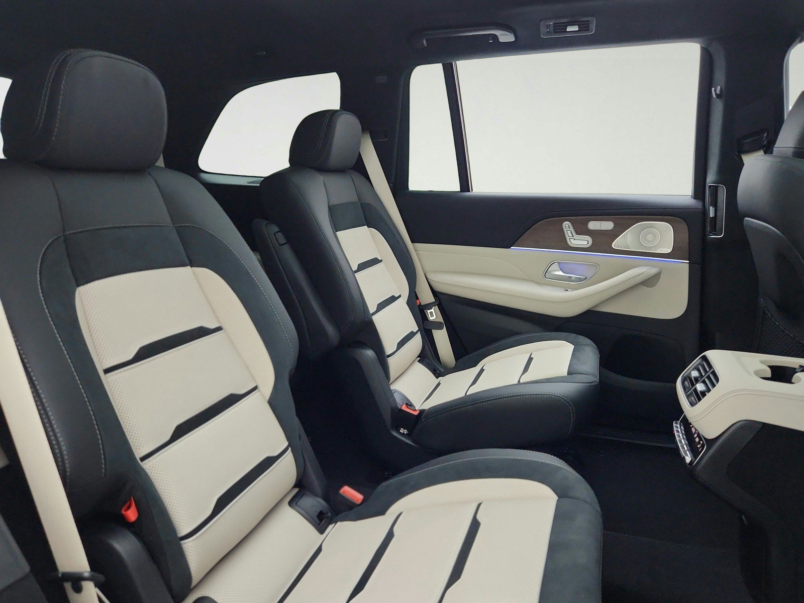 New 2026 Mercedes-Benz GLS 63 AMG 4MATIC image 22