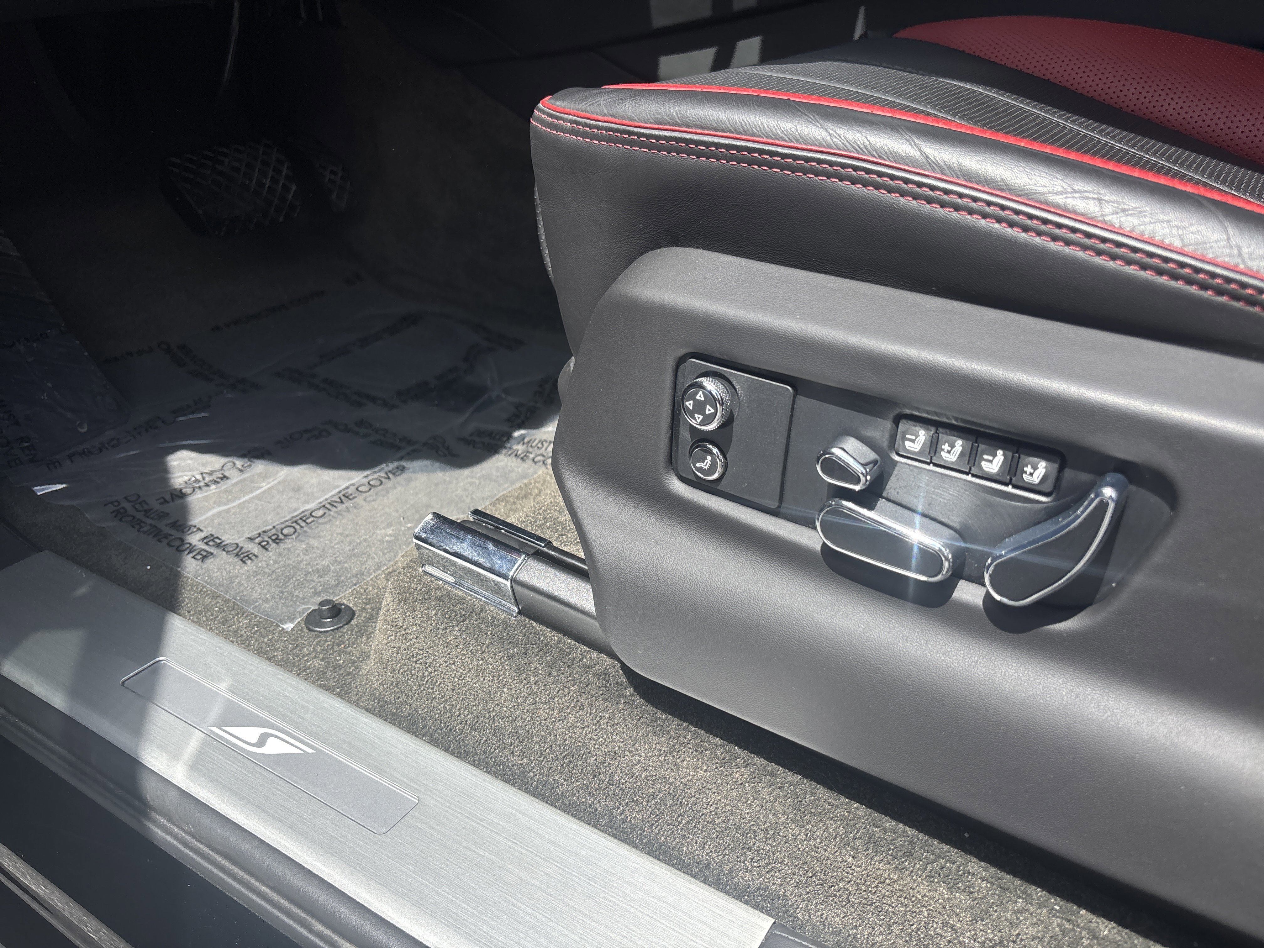 Used 2022 Bentley Bentayga AWD/4WD image 22