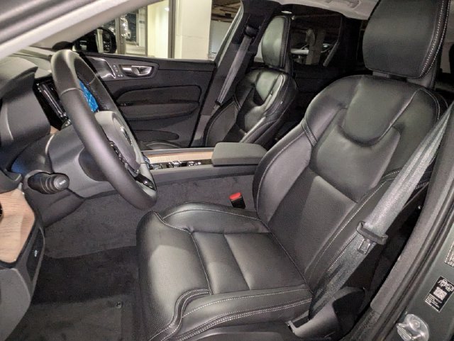 New 2026 Volvo XC60 B5 Ultra w/ Climate Package AWD/4WD image 13