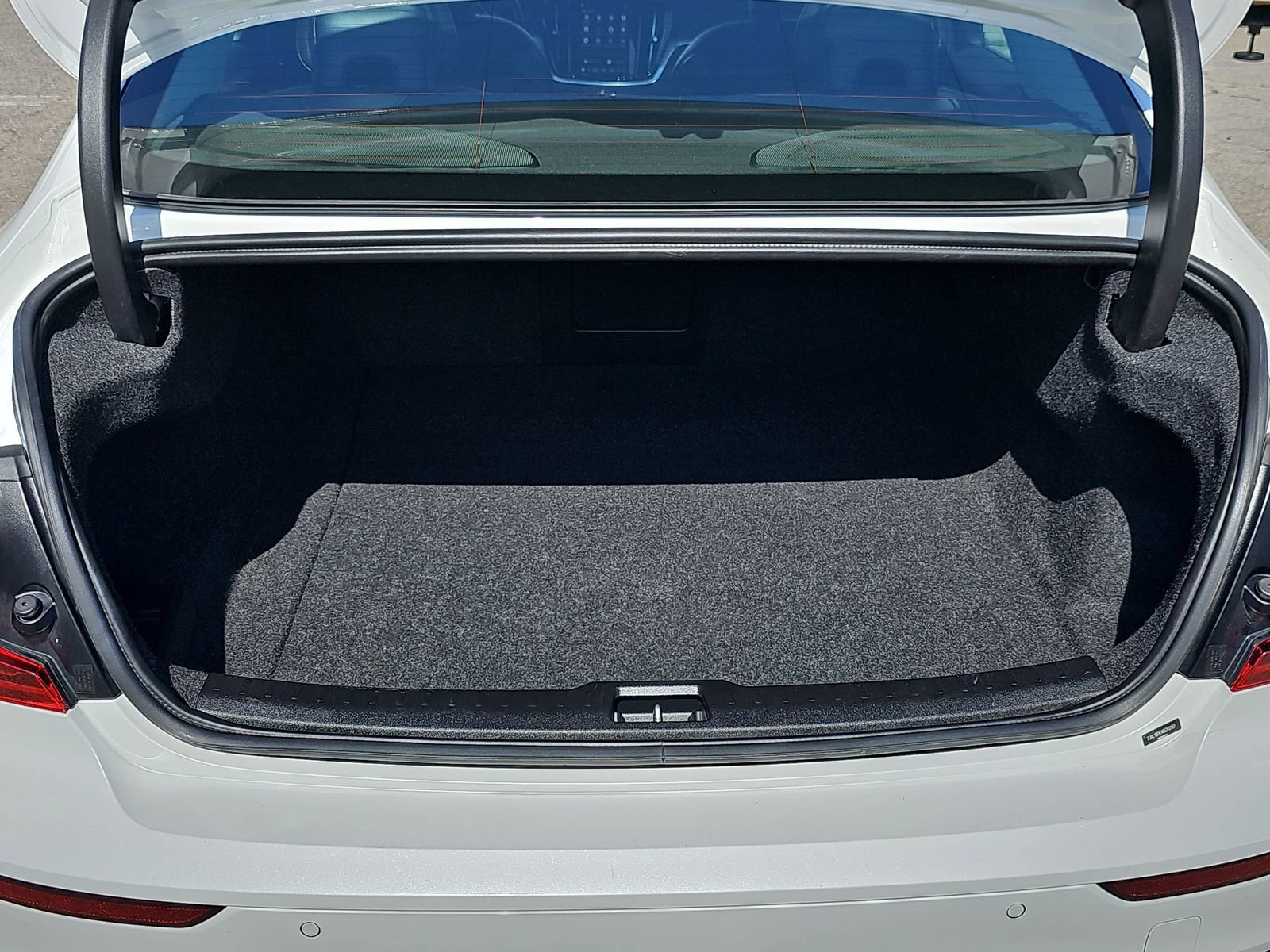 Used 2024 Volvo S60 B5 Core image 12