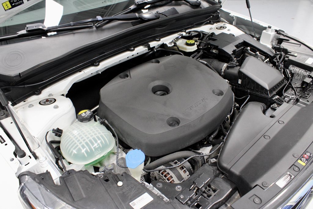 Used 2022 Volvo XC40 T5 Inscription image 19