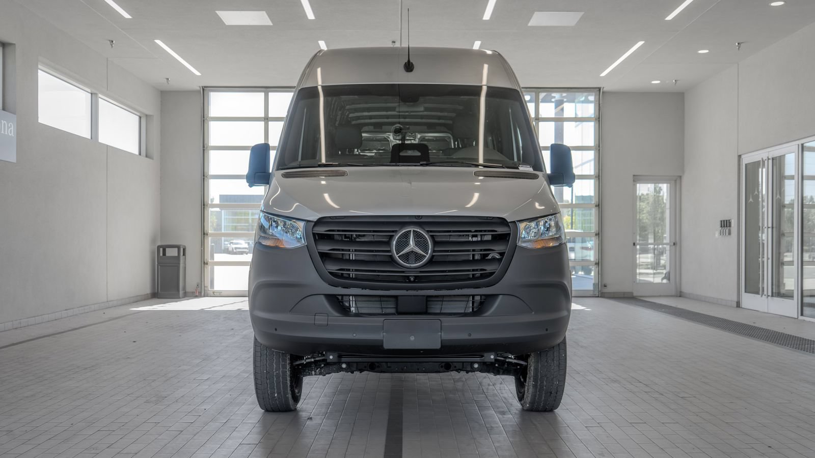 Used 2025 Mercedes-Benz Sprinter 2500 image 11