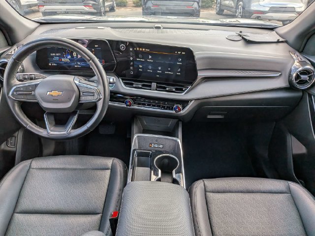 Used 2025 Chevrolet Equinox LT w/ Convenience Package II FWD image 17