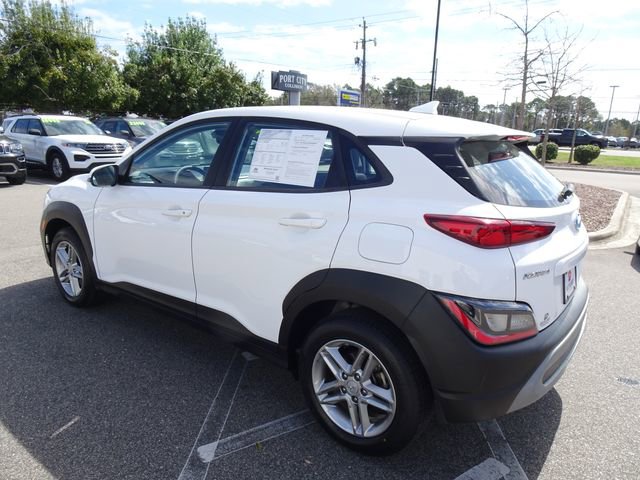 Used 2023 Hyundai Kona SE image 6