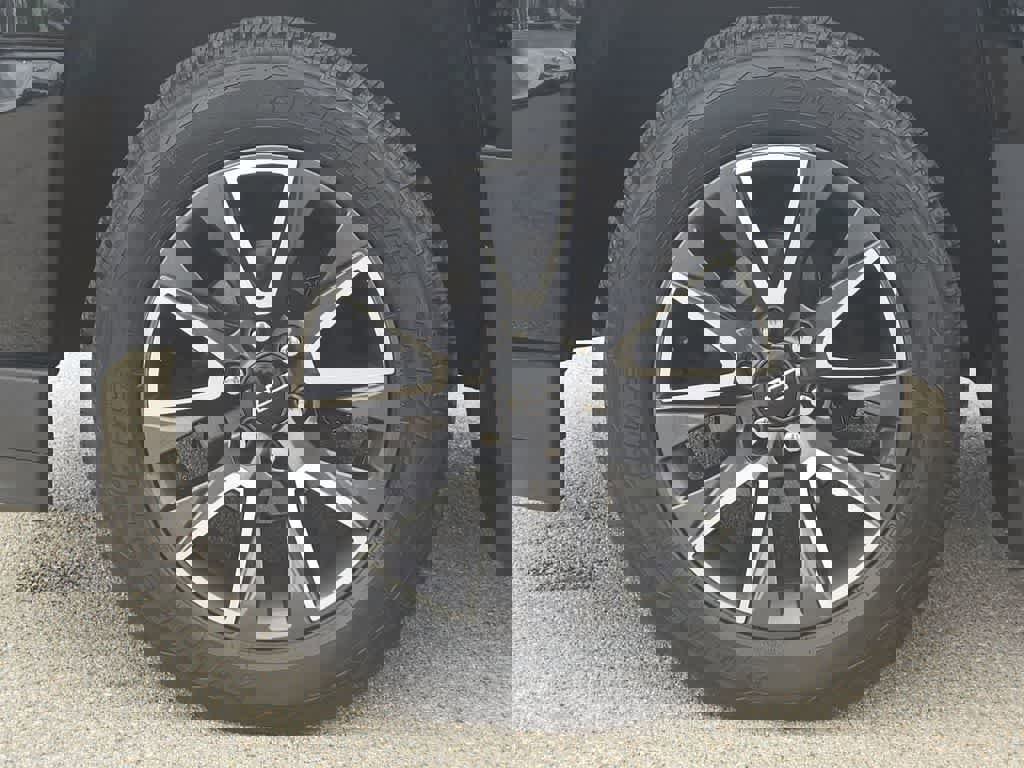 Used 2016 Chevrolet Silverado 1500 High Country image 14