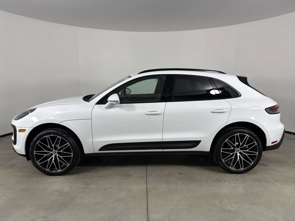 New 2026 Porsche Macan AWD/4WD image 2