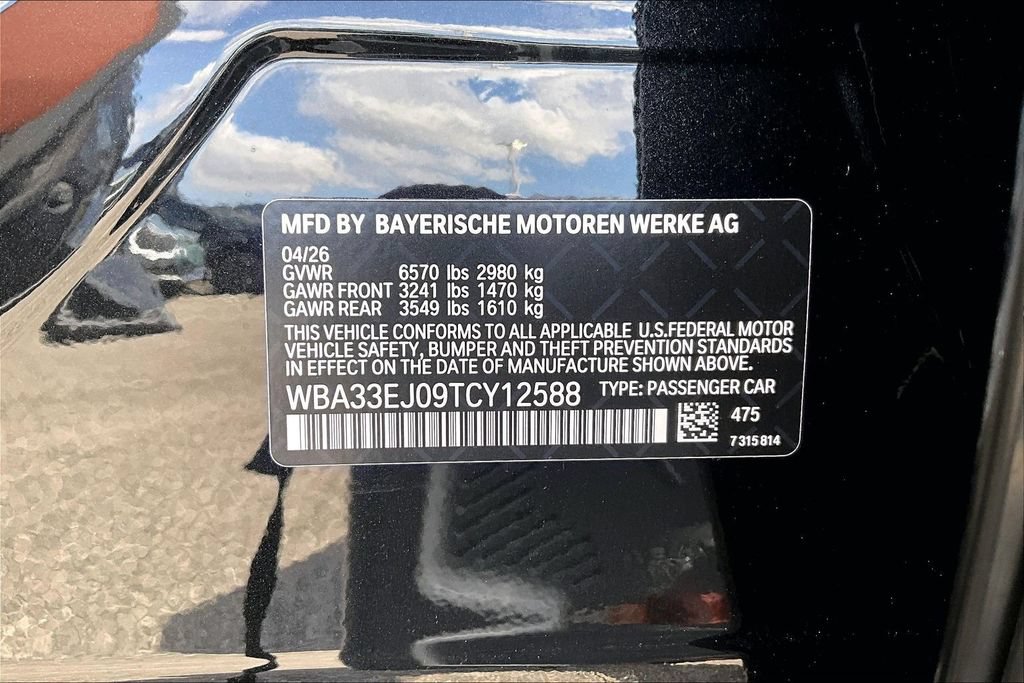 Certified 2026 BMW 760i xDrive w/ Executive Package AWD/4WD image 16
