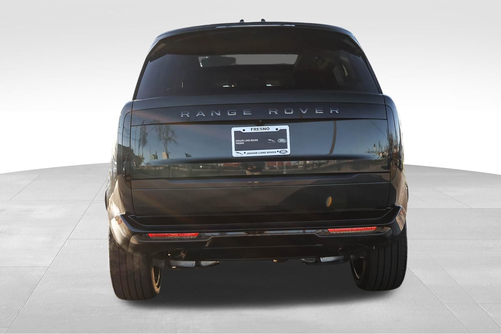 New 2026 Land Rover Range Rover SE image 6