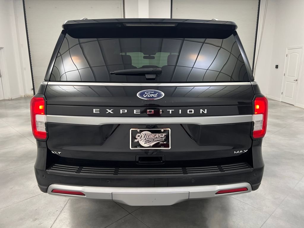 Used 2024 Ford Expedition Max XLT image 6