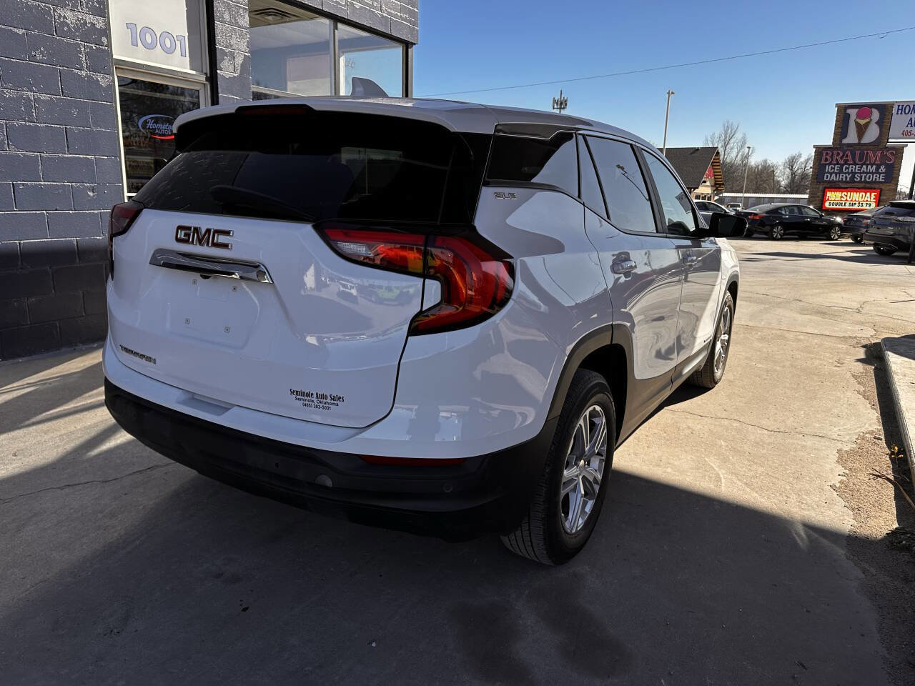 Used 2021 GMC Terrain SLE FWD image 8