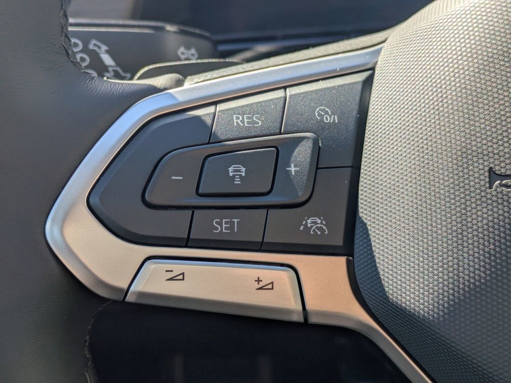 New 2026 Volkswagen Atlas SEL Premium R-Line image 25