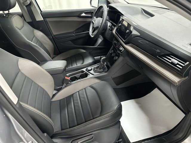 Used 2022 Volkswagen Taos SEL image 18